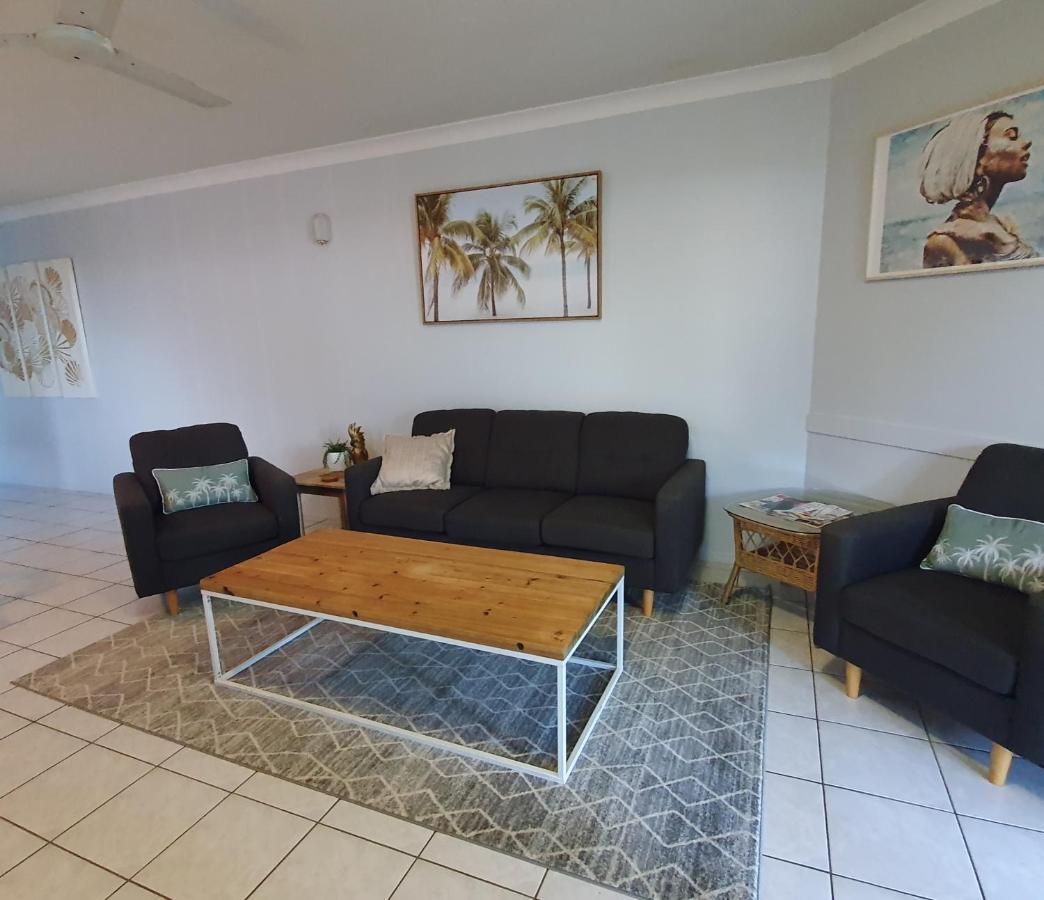 Villa Venezia Apt 3 - Spacious Hervey Bay Beachfront Apartment Экстерьер фото